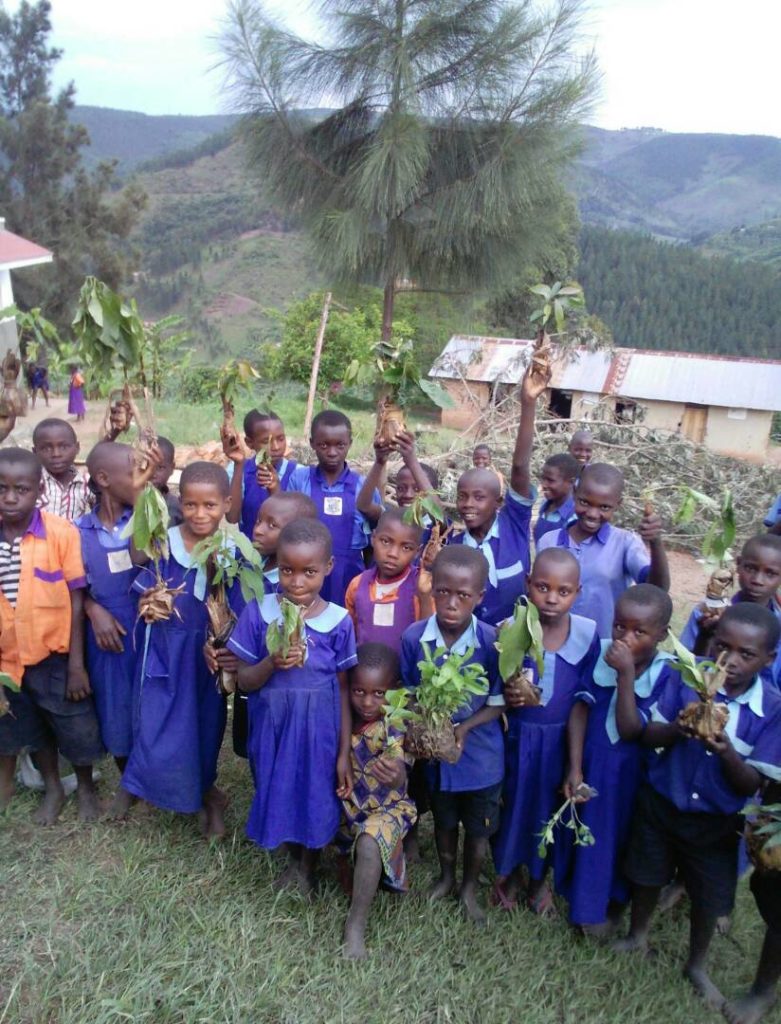 The Nyakayojo Primary School joins our Movement of Life Uganda project