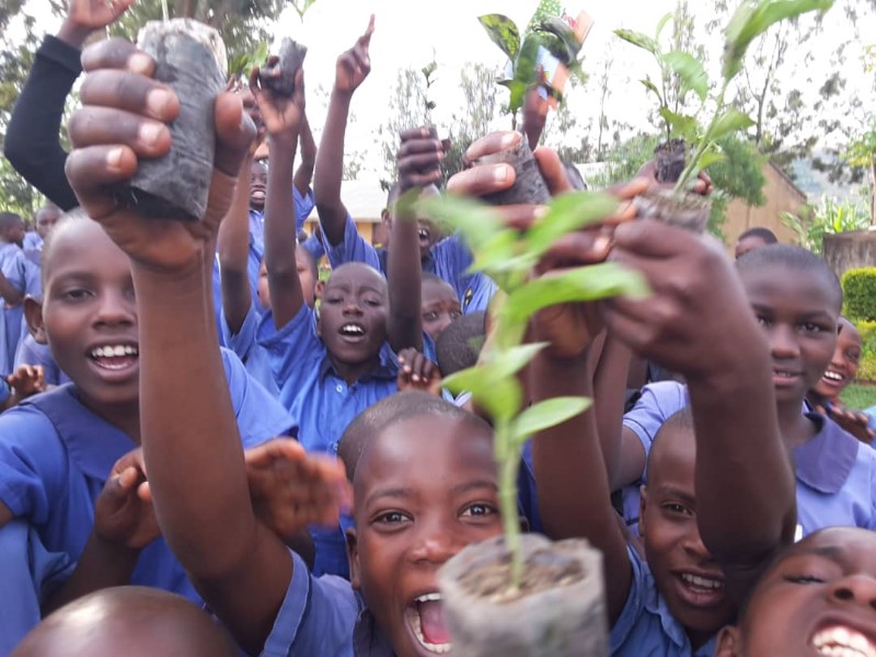 Lancement d’une nouvelle école qui rejoint le projet du Parlement de la santé scolaire en Ouganda