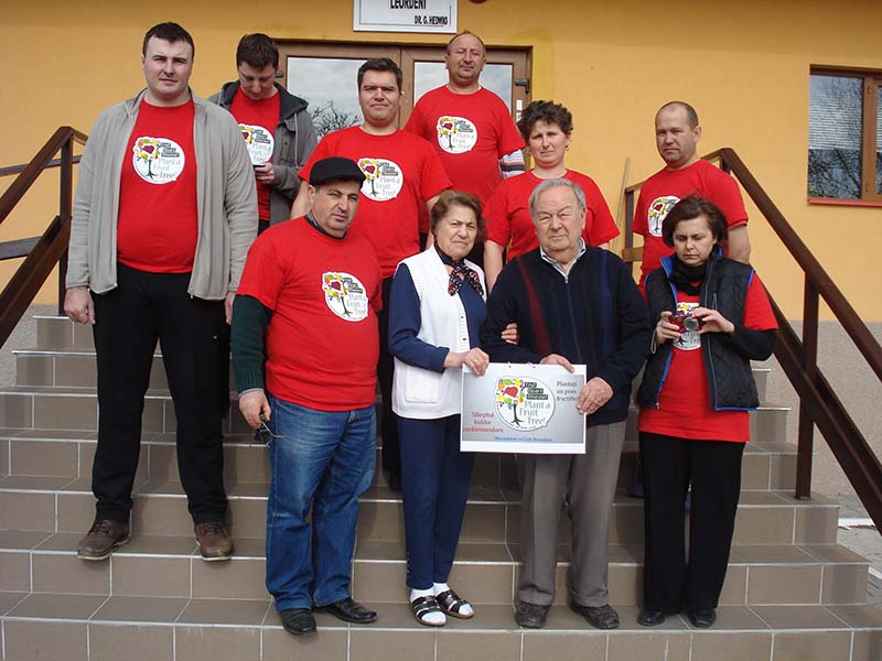 End Heart Disease: Plant a Fruit Tree campaign in Romania, February 2016